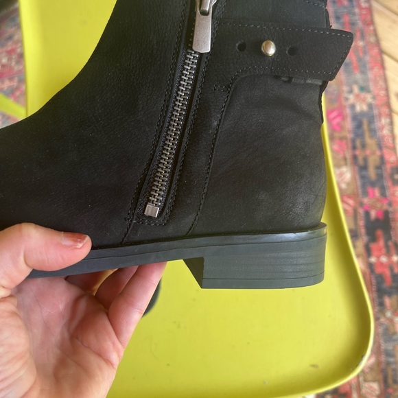Clarks Memi Lo Black Boots - Picture 4 of 10